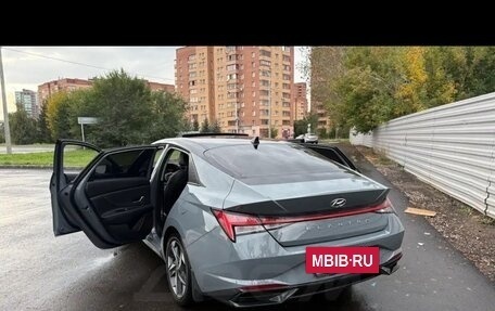 Hyundai Elantra, 2022 год, 1 930 000 рублей, 10 фотография