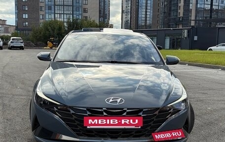 Hyundai Elantra, 2022 год, 1 930 000 рублей, 4 фотография