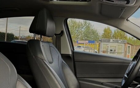 Hyundai Elantra, 2022 год, 1 930 000 рублей, 16 фотография
