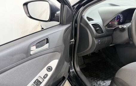 Hyundai Solaris II рестайлинг, 2013 год, 799 000 рублей, 17 фотография