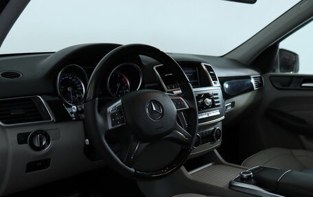 Mercedes-Benz M-Класс, 2012 год, 2 248 790 рублей, 15 фотография