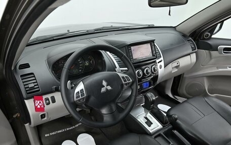 Mitsubishi Pajero Sport II рестайлинг, 2012 год, 1 385 000 рублей, 5 фотография