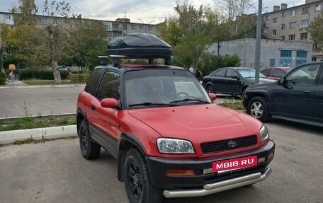 Toyota RAV4, 1995 год, 550 000 рублей, 2 фотография