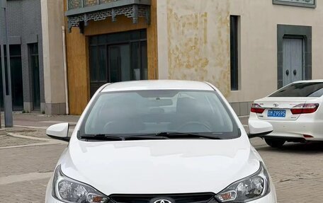 Toyota Yaris XP150 рестайлинг, 2022 год, 1 297 000 рублей, 2 фотография