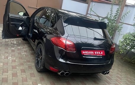 Porsche Cayenne III, 2011 год, 2 090 000 рублей, 8 фотография