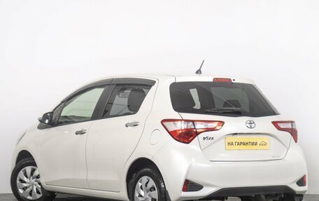 Toyota Vitz, 2018 год, 1 029 000 рублей, 6 фотография