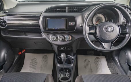 Toyota Vitz, 2018 год, 1 029 000 рублей, 11 фотография