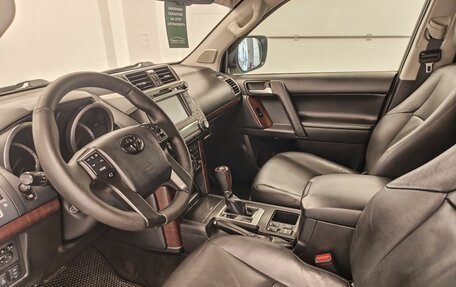 Toyota Land Cruiser Prado 150 рестайлинг 2, 2014 год, 3 650 000 рублей, 7 фотография