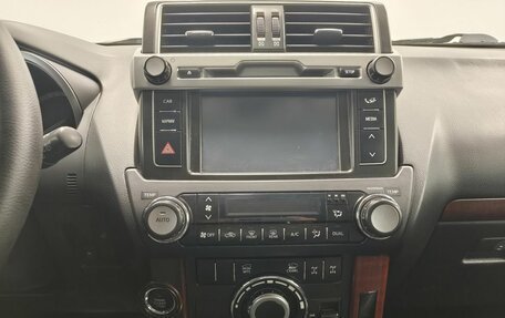 Toyota Land Cruiser Prado 150 рестайлинг 2, 2014 год, 3 650 000 рублей, 17 фотография