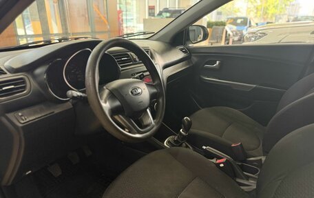 KIA Rio III рестайлинг, 2013 год, 750 000 рублей, 9 фотография