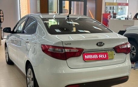 KIA Rio III рестайлинг, 2013 год, 750 000 рублей, 3 фотография