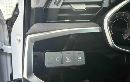 Audi Q3, 2022 год, 1 700 000 рублей, 9 фотография