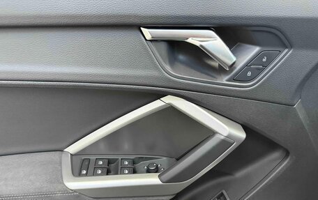 Audi Q3, 2022 год, 1 700 000 рублей, 10 фотография
