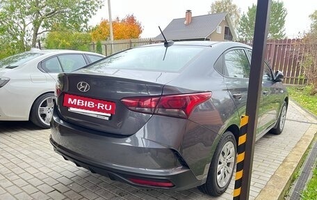 Hyundai Solaris II рестайлинг, 2021 год, 1 400 000 рублей, 6 фотография