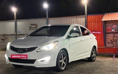 Hyundai Solaris II рестайлинг, 2016 год, 1 050 000 рублей, 1 фотография