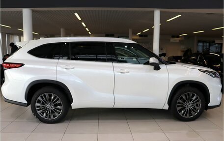 Toyota Highlander, 2026 год, 5 670 000 рублей, 8 фотография