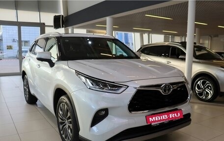 Toyota Highlander, 2026 год, 5 670 000 рублей, 2 фотография