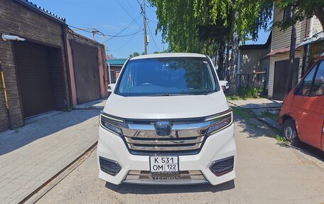Honda Stepwgn IV, 2021 год, 2 590 000 рублей, 2 фотография