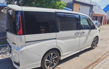 Honda Stepwgn IV, 2021 год, 2 590 000 рублей, 3 фотография