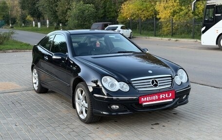 Mercedes-Benz C-Класс, 2007 год, 450 000 рублей, 3 фотография