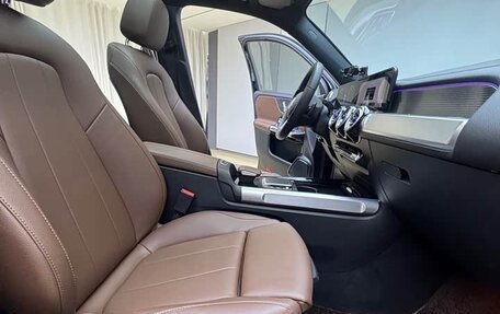 Mercedes-Benz GLB, 2023 год, 2 650 000 рублей, 9 фотография