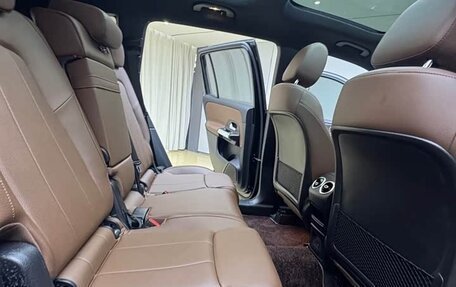Mercedes-Benz GLB, 2023 год, 2 650 000 рублей, 11 фотография