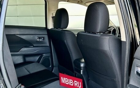 Mitsubishi Outlander III рестайлинг 3, 2018 год, 2 149 000 рублей, 31 фотография