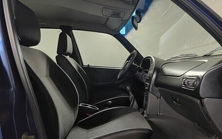 Chevrolet Niva I рестайлинг, 2017 год, 590 000 рублей, 13 фотография