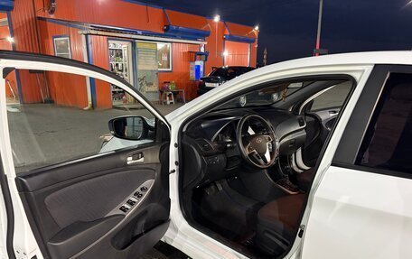Hyundai Solaris II рестайлинг, 2016 год, 1 050 000 рублей, 6 фотография