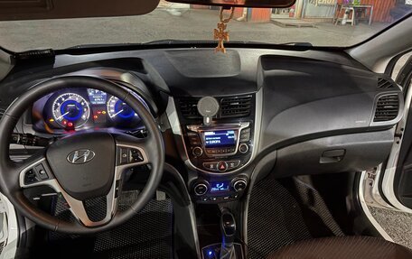 Hyundai Solaris II рестайлинг, 2016 год, 1 050 000 рублей, 4 фотография