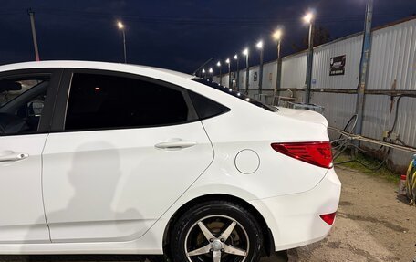Hyundai Solaris II рестайлинг, 2016 год, 1 050 000 рублей, 11 фотография