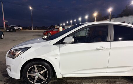 Hyundai Solaris II рестайлинг, 2016 год, 1 050 000 рублей, 12 фотография