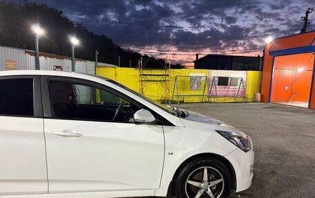 Hyundai Solaris II рестайлинг, 2016 год, 1 050 000 рублей, 13 фотография