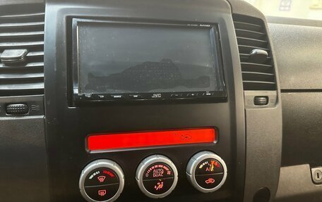 Nissan Navara (Frontier), 2010 год, 1 320 000 рублей, 7 фотография