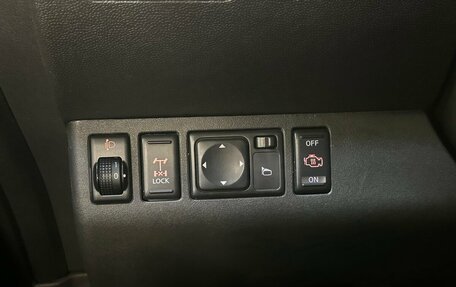 Nissan Navara (Frontier), 2010 год, 1 320 000 рублей, 9 фотография