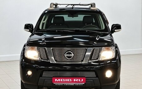 Nissan Navara (Frontier), 2010 год, 1 320 000 рублей, 2 фотография