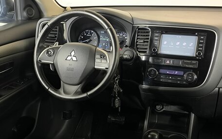 Mitsubishi Outlander III рестайлинг 3, 2013 год, 1 460 000 рублей, 11 фотография