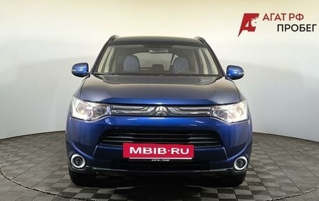 Mitsubishi Outlander III рестайлинг 3, 2013 год, 1 460 000 рублей, 2 фотография
