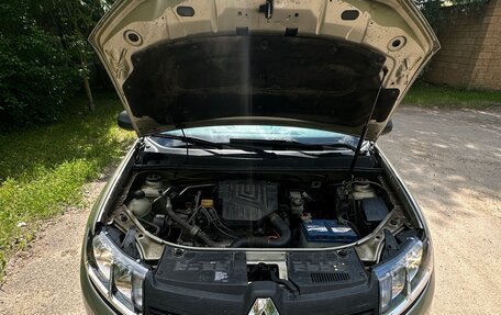 Renault Logan II, 2018 год, 650 000 рублей, 7 фотография