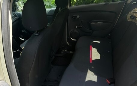 Renault Logan II, 2018 год, 650 000 рублей, 8 фотография