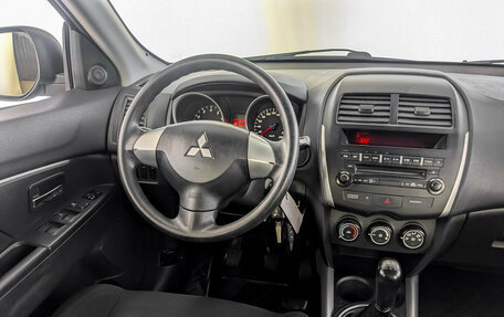 Mitsubishi ASX I рестайлинг, 2012 год, 885 000 рублей, 25 фотография