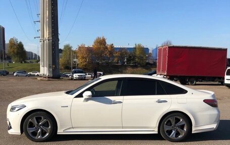 Toyota Crown, 2018 год, 3 200 000 рублей, 5 фотография