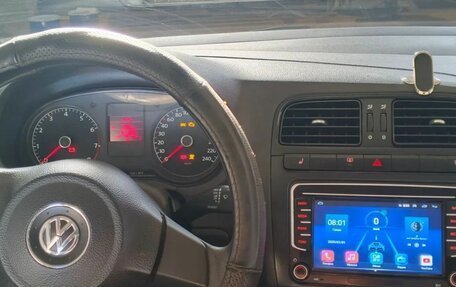 Volkswagen Polo VI (EU Market), 2012 год, 500 000 рублей, 4 фотография