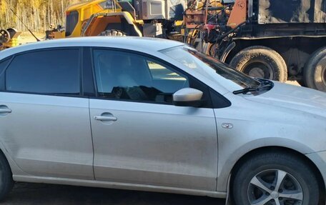Volkswagen Polo VI (EU Market), 2012 год, 500 000 рублей, 2 фотография
