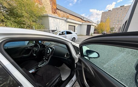 Opel Astra J, 2011 год, 750 000 рублей, 10 фотография