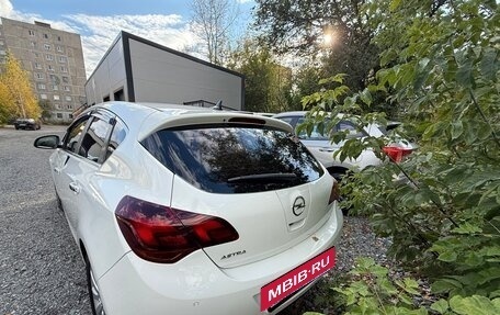 Opel Astra J, 2011 год, 750 000 рублей, 9 фотография