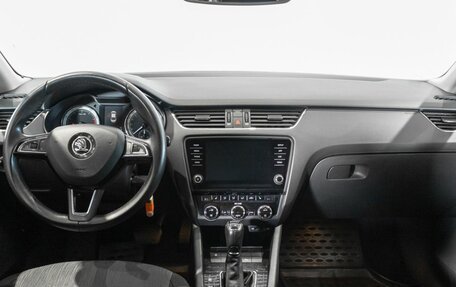Skoda Octavia, 2017 год, 1 650 000 рублей, 6 фотография
