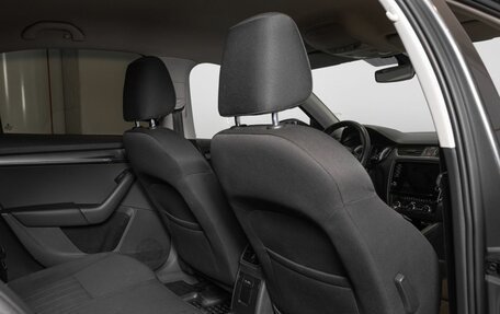 Skoda Octavia, 2017 год, 1 650 000 рублей, 8 фотография