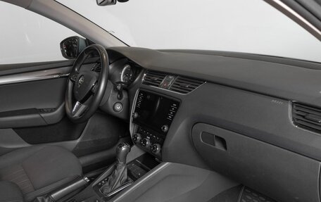 Skoda Octavia, 2017 год, 1 650 000 рублей, 7 фотография