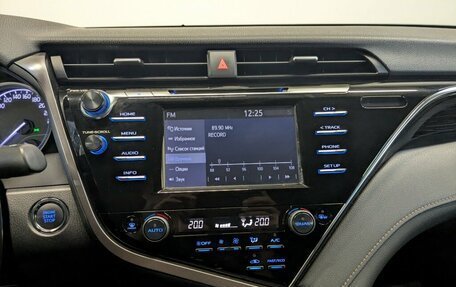 Toyota Camry, 2020 год, 2 915 000 рублей, 3 фотография